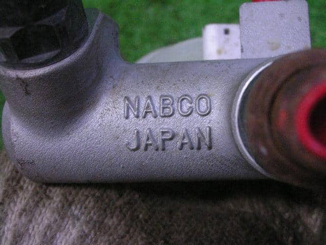 Brake Master Cylinder MITSUBISHI Pajero Mini 1999 GF-H58A — photo 2