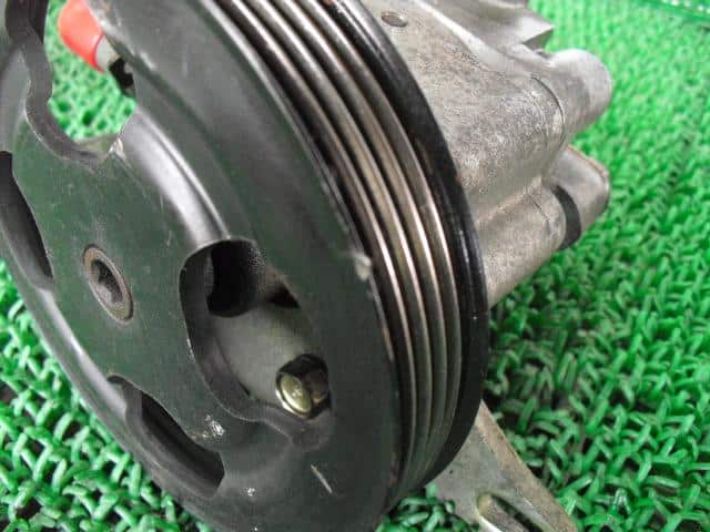 Power Steering Pump MAZDA 1997 GF-GWERF GE4T32650A — photo 2