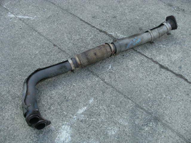 Front Exhaust Pipe NISSAN Presage 1998 GF-U30 — photo 2