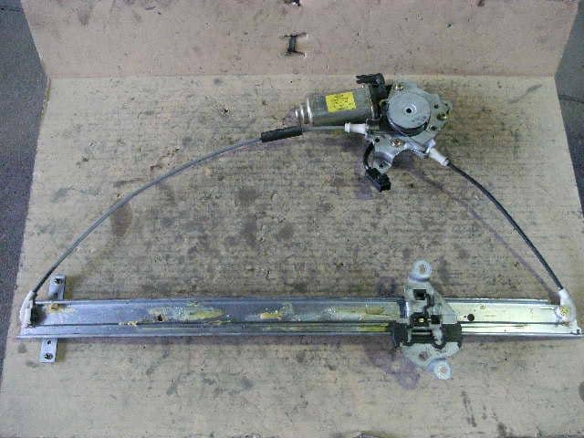 Front Left Door Regulator NISSAN Serena 1995 KB-VVJC23 807313C001 — photo 2
