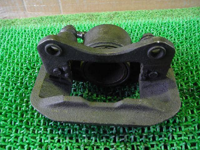 Front Left Caliper DAIHATSU Mira 2000 GF-L700S — photo 3