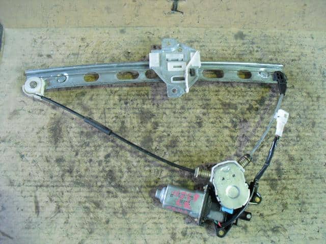 Rear Left Door Regulator SUZUKI MR Wagon 2003 TA-MF21S 8356073H00 — photo 1