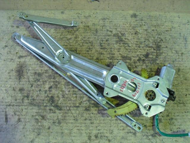 Front Left Door Regulator SUZUKI 2005 DBA-HR52S 8346076G00 — photo 1