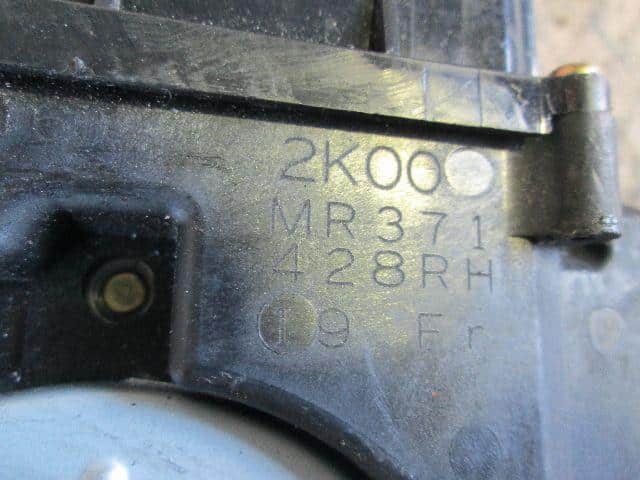 Front Right Door Regulator MITSUBISHI Minica 2000 GF-H42A — photo 3