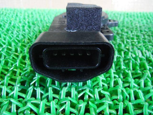Door Lock Solenoid SUZUKI Wagon R 2001 LA-MC22S — photo 3