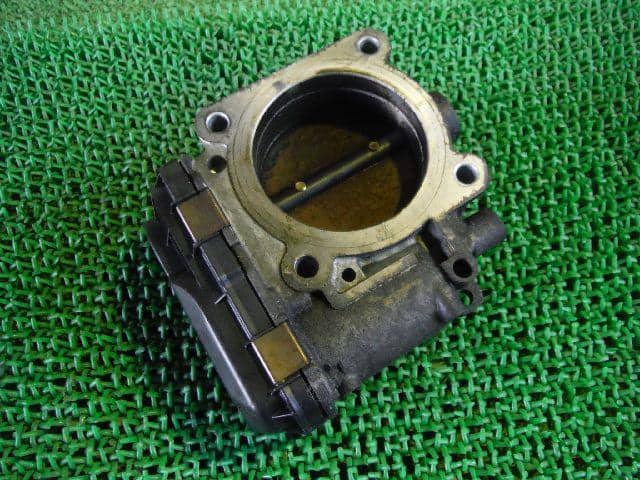 Throttle Body VOLVO Volvo 70 series GF-8B5244W 8677796 — photo 2