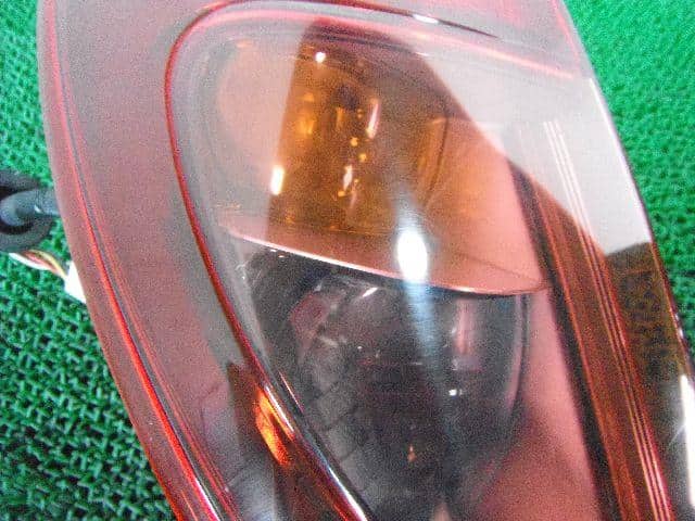 Left Tail Light SUBARU R2 2007 DBA-RC1 — photo 2