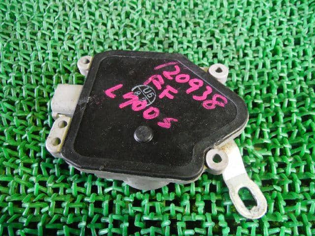 Door Lock Solenoid DAIHATSU Mira 1999 GF-L700S — photo 1