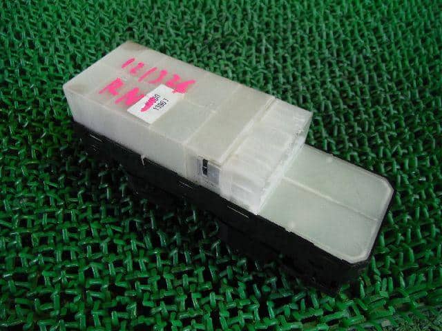 Power Window Switch SUBARU Stella 2007 DBA-RN1 — photo 2