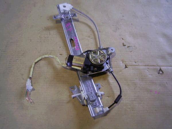 Rear Left Door Regulator MAZDA Millenia 1998 GF-TAFP CM010120 — photo 1