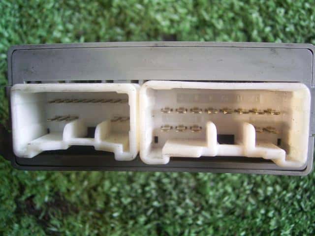 Power Steering Computer TOYOTA Crown Majesta 1995 E-UZS151 8923030180 — photo 2