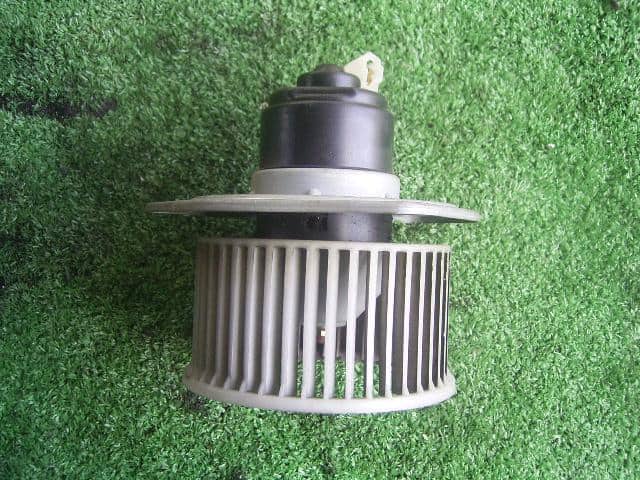 Blower Motor SUZUKI Alto 1995 E-HA11S — photo 2