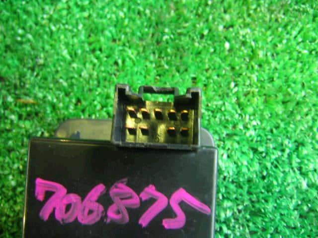 Power Window Switch HONDA S-MX 1997 E-RH1 — photo 2