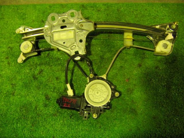 Rear Right Door Regulator TOYOTA Crown Majesta 1995 E-UZS151 8571030290 — photo 2