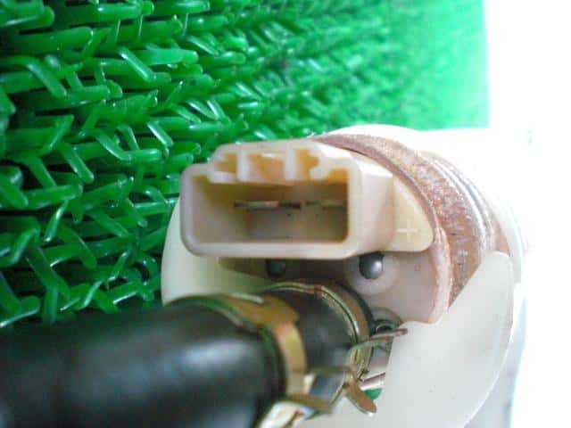 Fuel Pump NISSAN Gloria 1999 GH-HY34 — photo 3