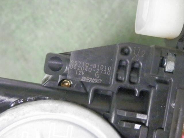Front Right Door Regulator TOYOTA Passo 2004 DBA-KGC15 — photo 3