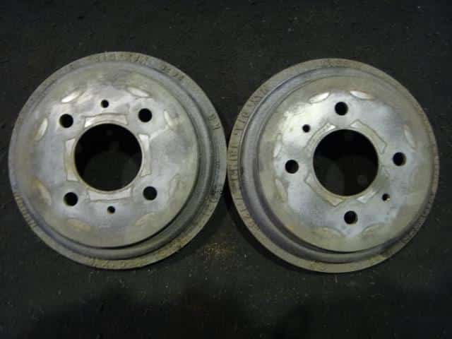 Rear Brake Drum NISSAN Cube 2001 TA-AZ10 — photo 2