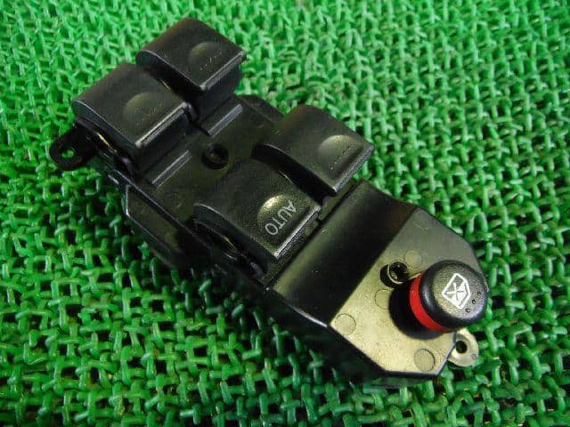Power Window Switch HONDA Airwave 2005 DBA-GJ1 35750SLA003 — photo 1