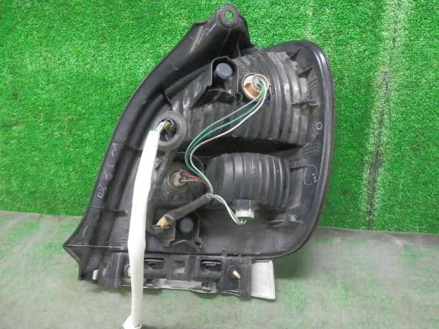 Left Tail Light TOYOTA Corolla Spacio 1999 GF-AE111N — photo 3