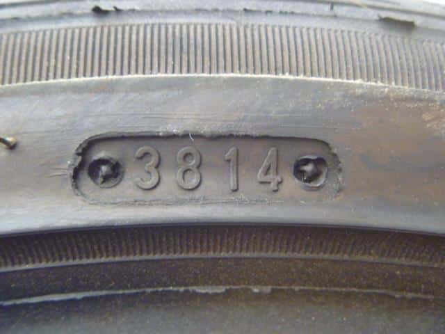 Tire TOYOTA Celsior 2000 UA-UCF30 — photo 4