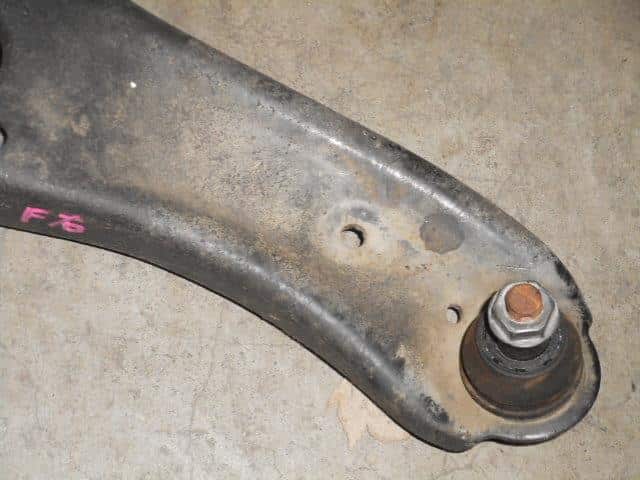 Front Right Lower Control Arm DAIHATSU Move 2014 DBA-L585S — photo 2