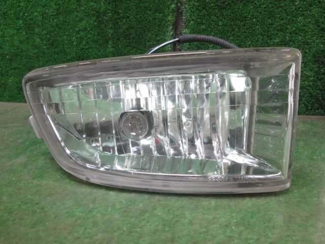 Exterior Parts TOYOTA Mark II 2001 TA-GX115 — photo 2
