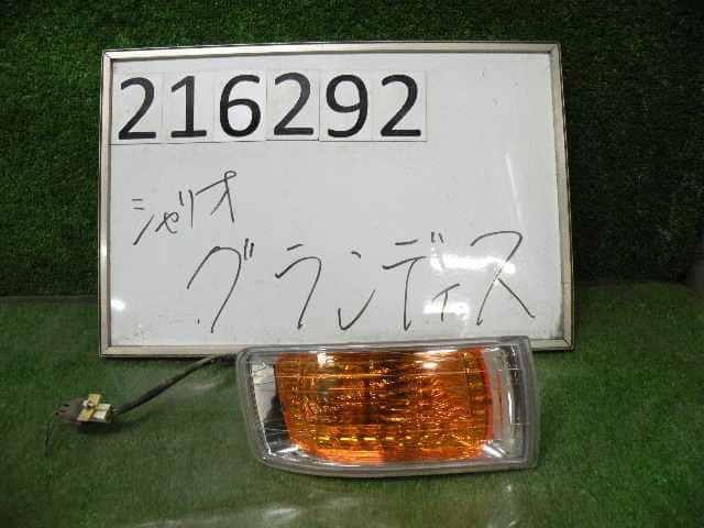 Turn Signal Light MITSUBISHI Chariot Grandis 2000 GF-N96W — photo 1
