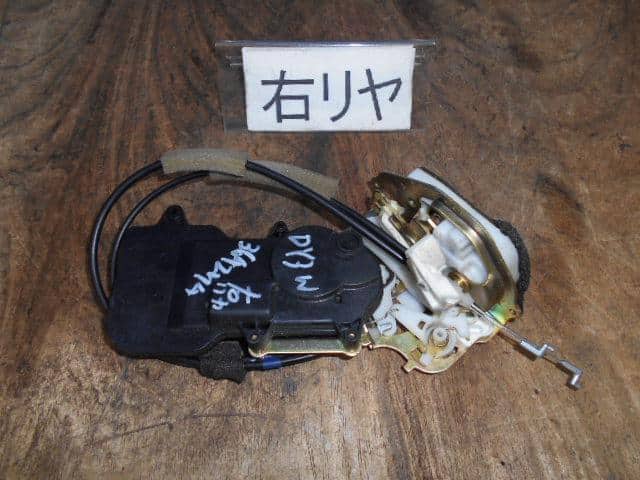 Door Lock Solenoid MAZDA Demio 2004 UA-DY3W D35072310 — photo 2