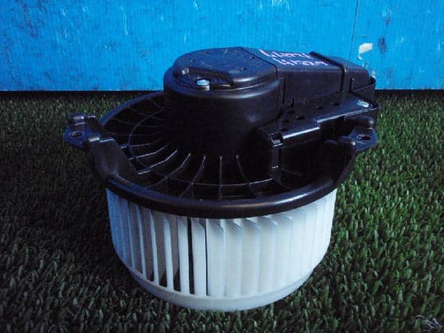Blower Motor TOYOTA Auris 2007 DBA-NZE15 — photo 1