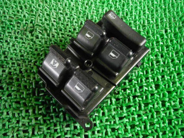 Power Window Switch DAIHATSU Mira 2004 CBA-L250S — photo 1