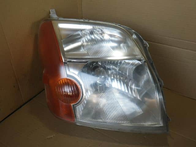 Right Headlight HONDA Mobilio 2002 LA-GB1 — photo 1
