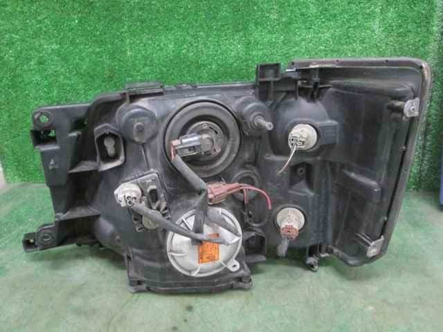 Right Headlight NISSAN Elgrand 2000 GH-APWE50 — photo 3