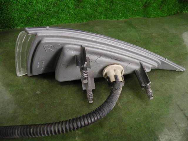 Right Side Marker Light TOYOTA Cavalier E-TJG00 — photo 3