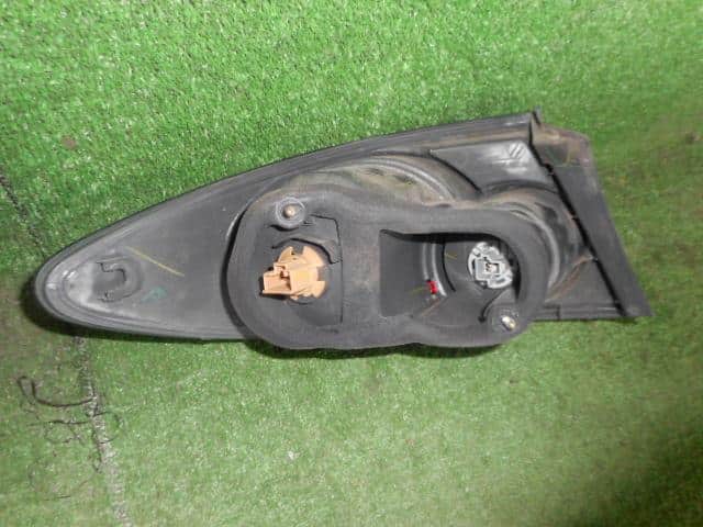 Right Tail Light MAZDA Atenza 2003 UA-GG3P GJ6A51150E — photo 4