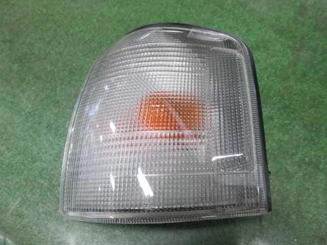 Left Side Marker Light TOYOTA Comfort 2001 GF-YXS11 — photo 2