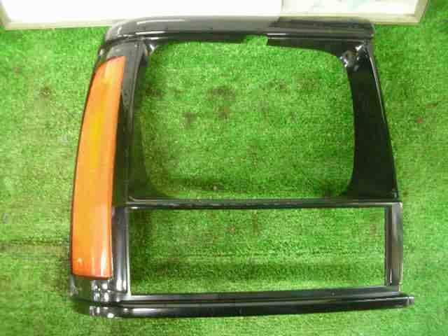 Right Headlight Bezel CHRYSLER Jeep cherokee — photo 2