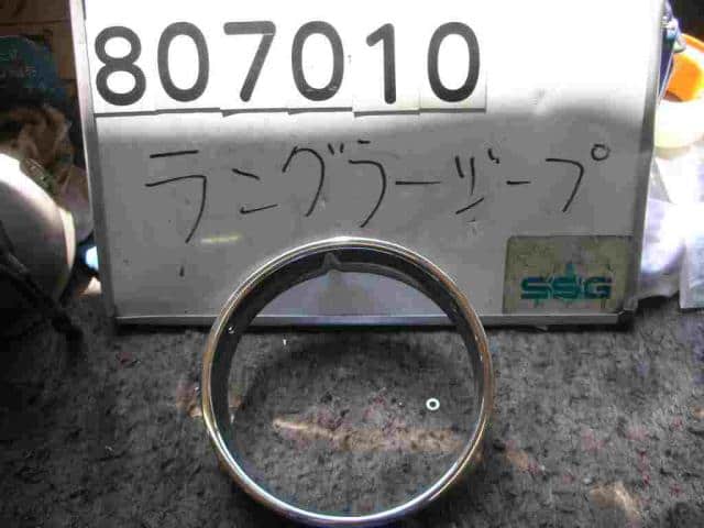 Left Headlight Bezel CHRYSLER Jeep wrangler — photo 2
