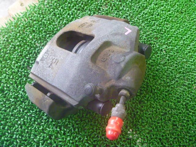Front Left Caliper MAZDA Demio 2004 UA-DY5W D3Y03399Z — photo 2