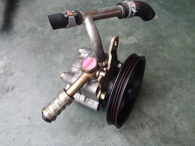 Power Steering Pump NISSAN Ad 2005 CBE-VY11 — photo 1