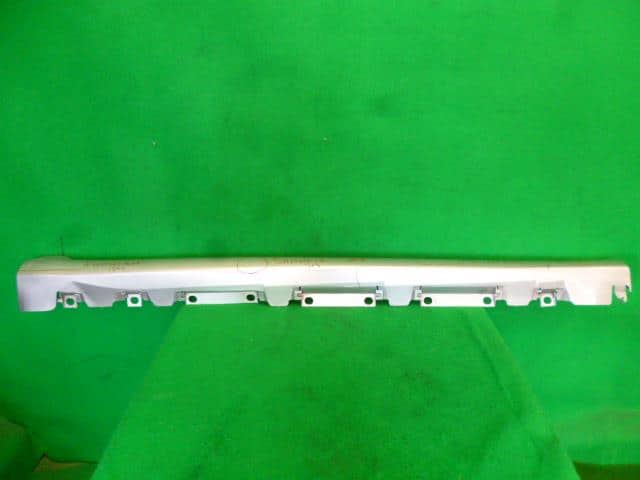 Right Side Step TOYOTA Blade 2007 DBA-AZE15 — photo 1