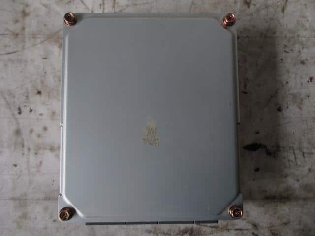 Engine Control Unit ISUZU Aska KL-EXD51L3 1801106682 — photo 1