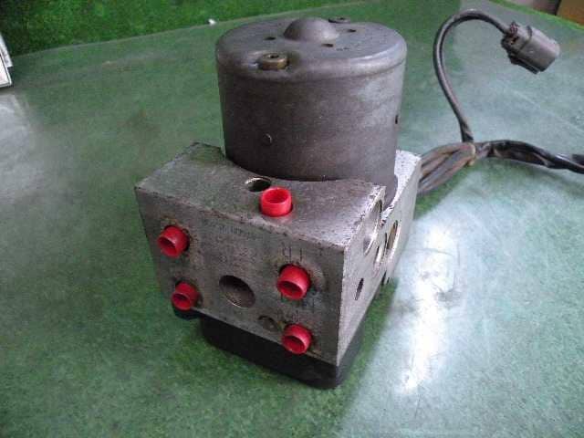 ABS Actuator NISSAN Elgrand 1997 KD-AVWE50 — photo 2