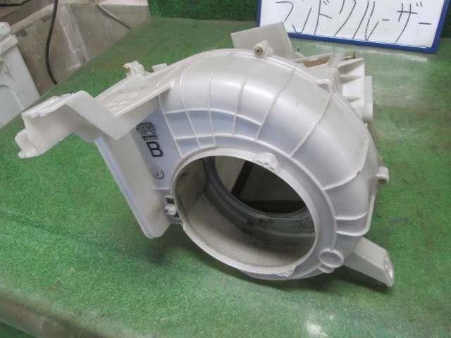 A/C Parts TOYOTA Landcruiser 1995 E-FZJ80 — photo 2