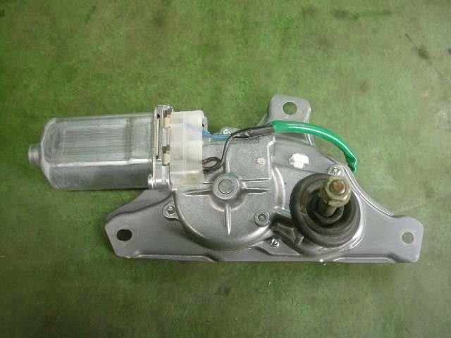 Rear Wiper Motor TOYOTA Ractis 2005 CBA-NCP105 — photo 2