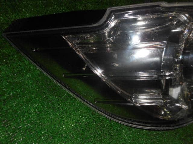 Left Tail Light MAZDA MPV 2006 DBA-LY3P L20851160D — photo 2