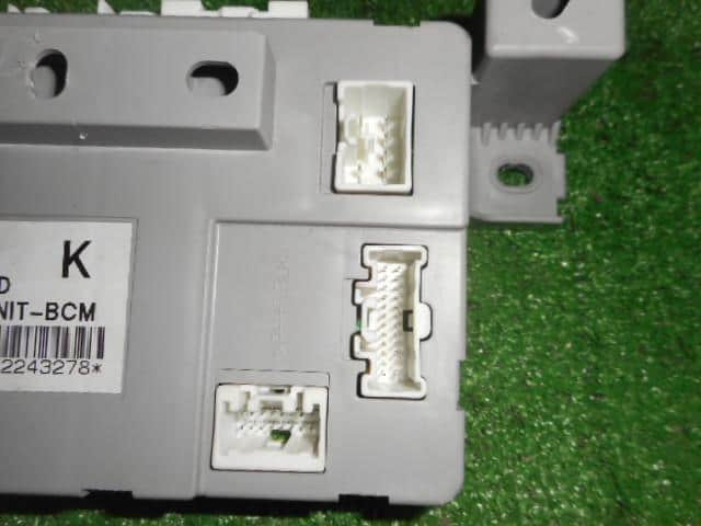 Control Unit MAZDA MPV 2006 DBA-LY3P L20867560D — photo 2