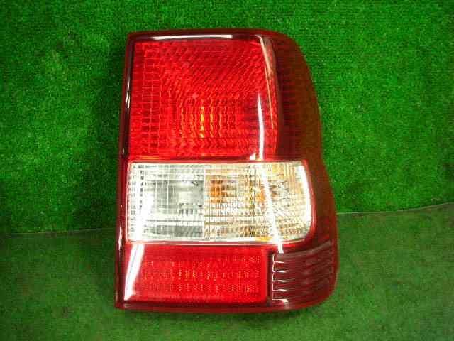 Right Tail Light MITSUBISHI Pajero iO 1999 GF-H66W — photo 2