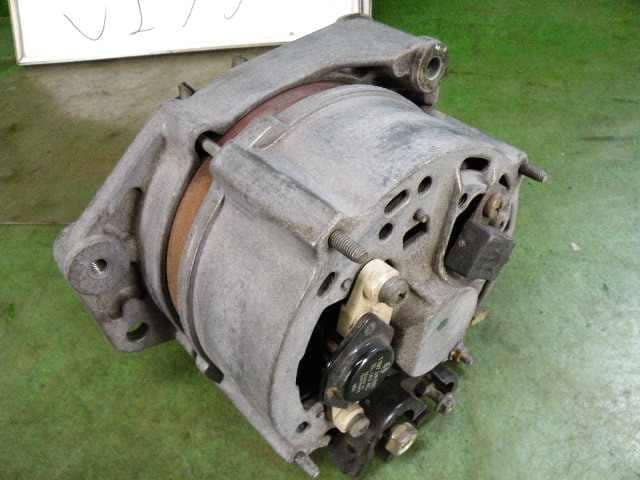 Alternator VOLKSWAGEN Jetta 1990 — photo 2
