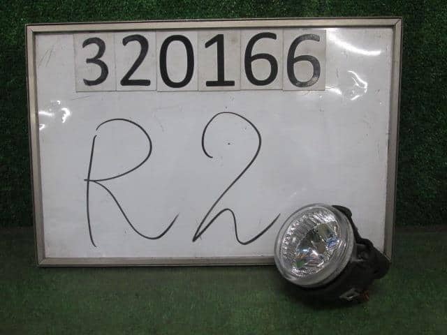 Left Fog Light SUBARU R2 2003 UA-RC2 — photo 1