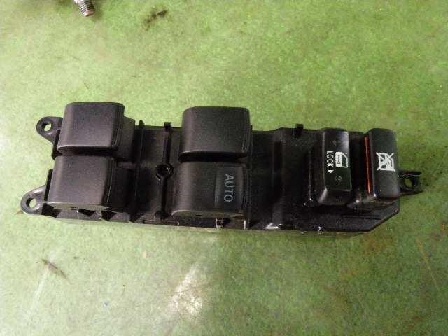 Power Window Switch TOYOTA Vitz 2007 DBA-NCP91 — photo 2